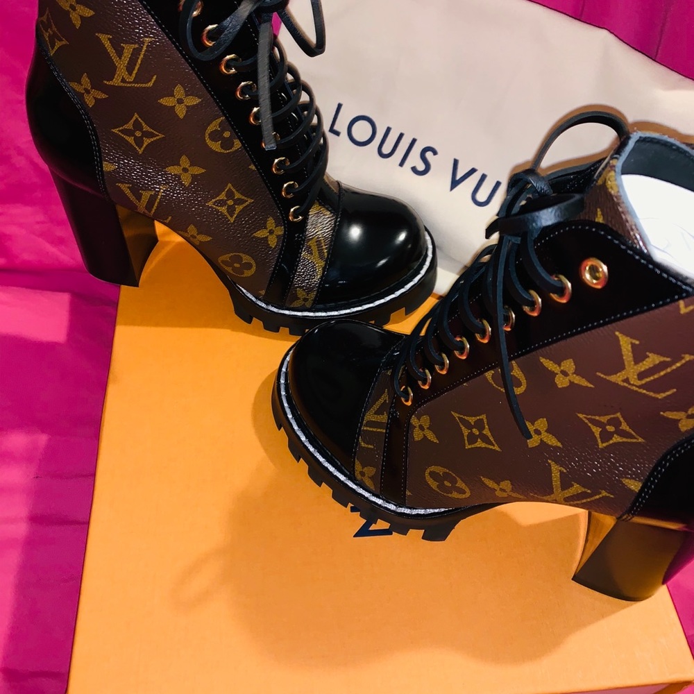 Louis Vuitton Bootie Star Trail Boots